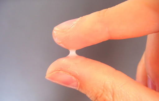 Huyết trắng màu trắng đục