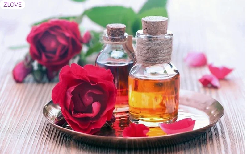 Làm thơm vùng kín trước khi quan hệ bằng tinh dầu thơm